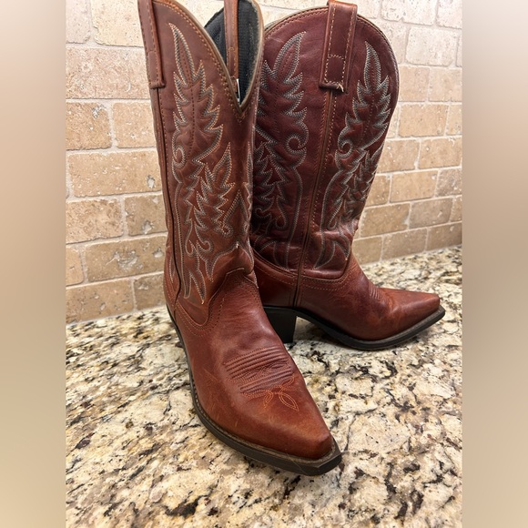 Laredo Shoes - LAREDO Madison 51059 Women’s Brown Leather Snip Toe Western Cowboy Boots.